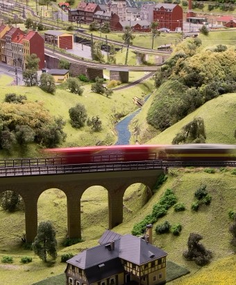 Model Trains and Model Railroading